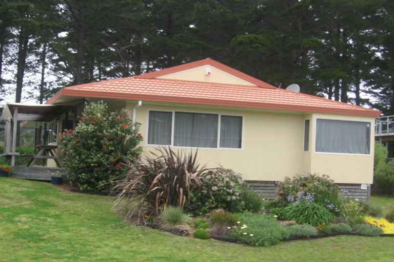 Photo of property in 120 Ake Ake Avenue, Matarangi, Whitianga, 3592