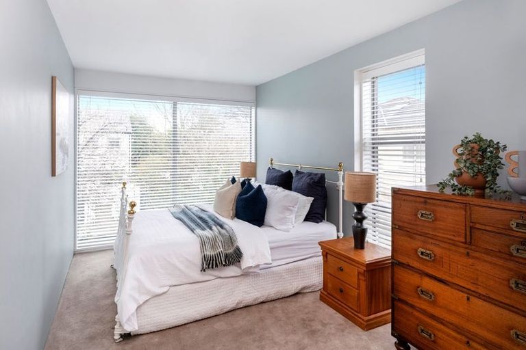 Photo of property in 3/99 Aikmans Road, Merivale, Christchurch, 8014