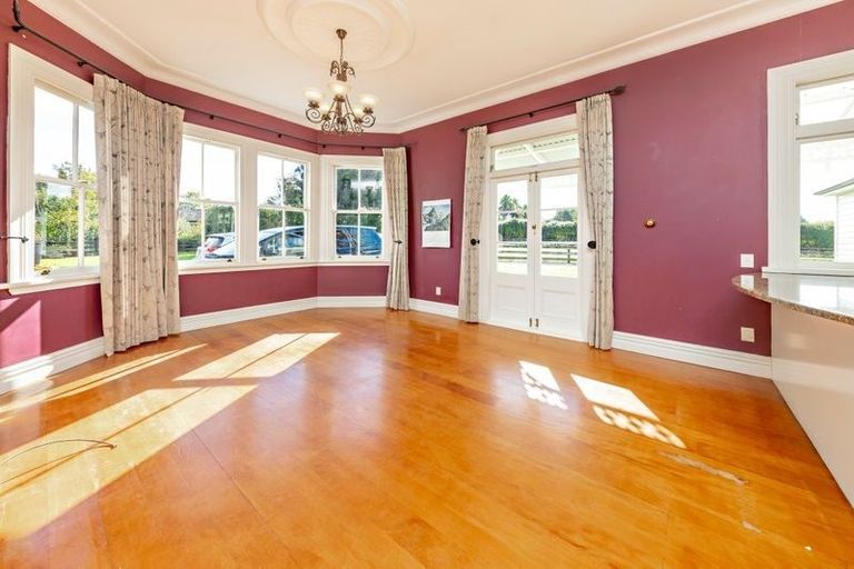 Photo of property in 88a Ranfurly Road, Alfriston, Auckland, 2105