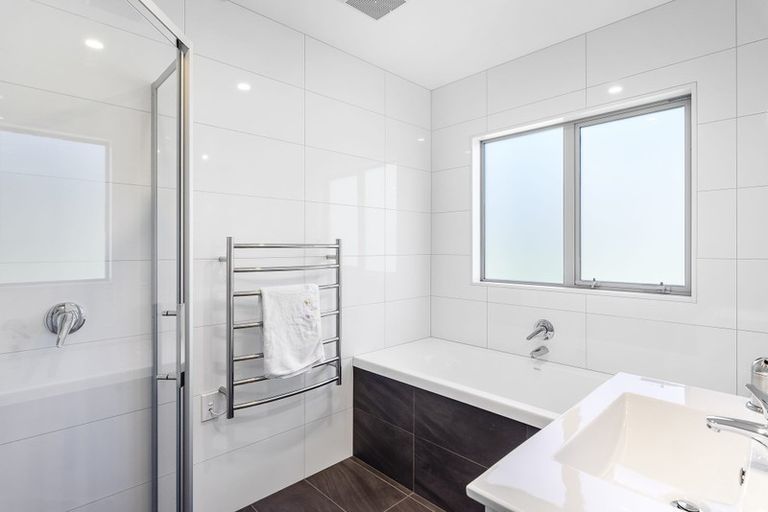 Photo of property in 242 Peka Peka Road, Peka Peka, Waikanae, 5391