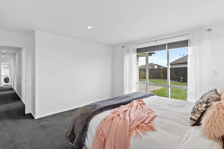 Photo of property in 32 Sutherland Drive, Kaiapoi, 7630