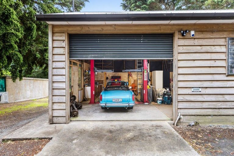 Photo of property in 1174 Kahikatea Flat Road, Waitoki, Kaukapakapa, 0871