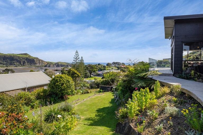 Photo of property in 69 North Street, Mokau, 4376