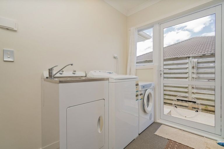 Photo of property in 3 Mermaid Place, Whitianga, 3510