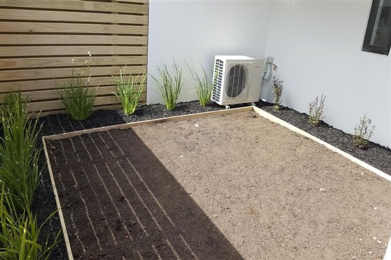 Photo of property in 17 Glenae Lane, Hobsonville, Auckland, 0618