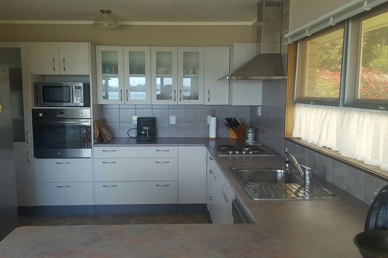 Photo of property in 77 Rapata Road, Oakura, Hikurangi, 0184