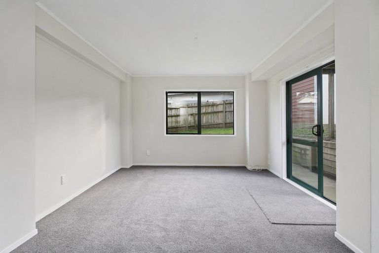 Photo of property in 33a Stevenson Road, Clarks Beach, 2122