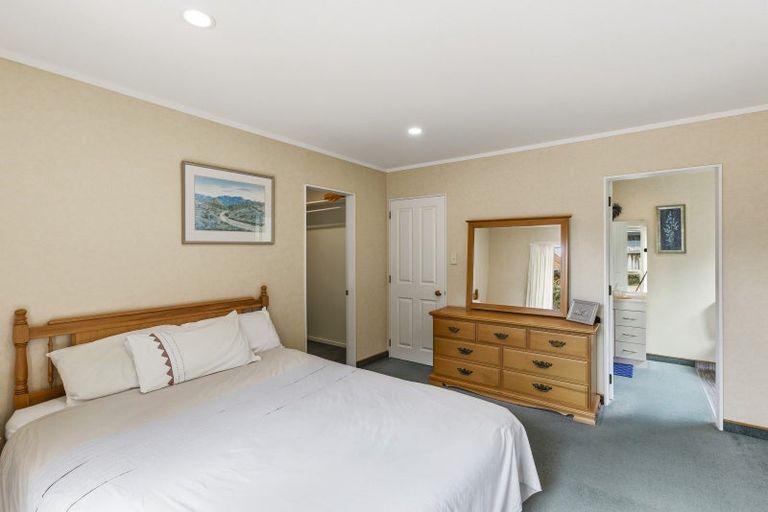 Photo of property in 34 Sunburst Court, Paraparaumu Beach, Paraparaumu, 5032