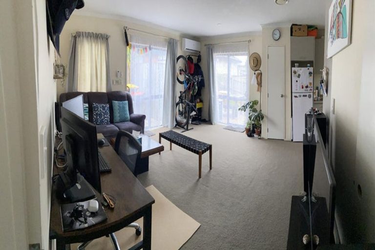 Photo of property in 25 Nuneaton Drive, Flat Bush, Auckland, 2019