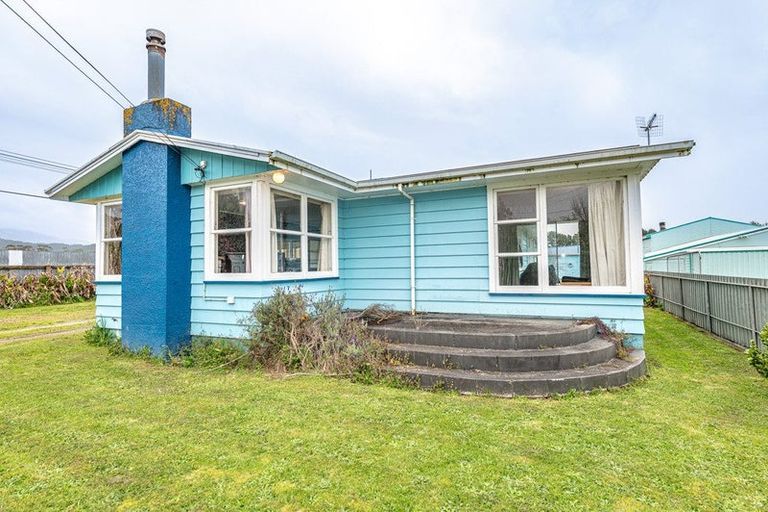 Photo of property in 86 Stout Street, Shannon, 4821