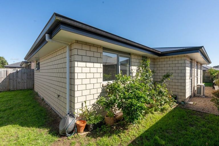 Photo of property in 37 Maanihi Drive, Rototuna North, Hamilton, 3210