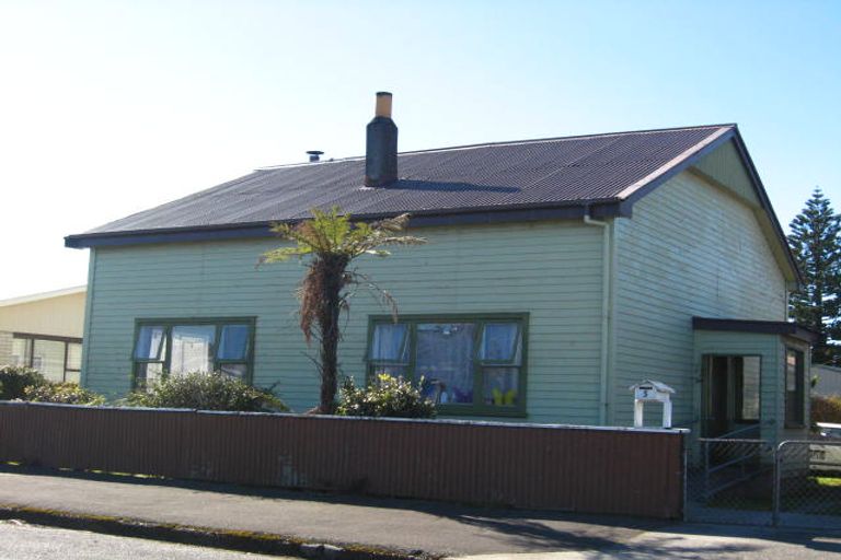 Photo of property in 5 Franklin Street, Greymouth, 7805