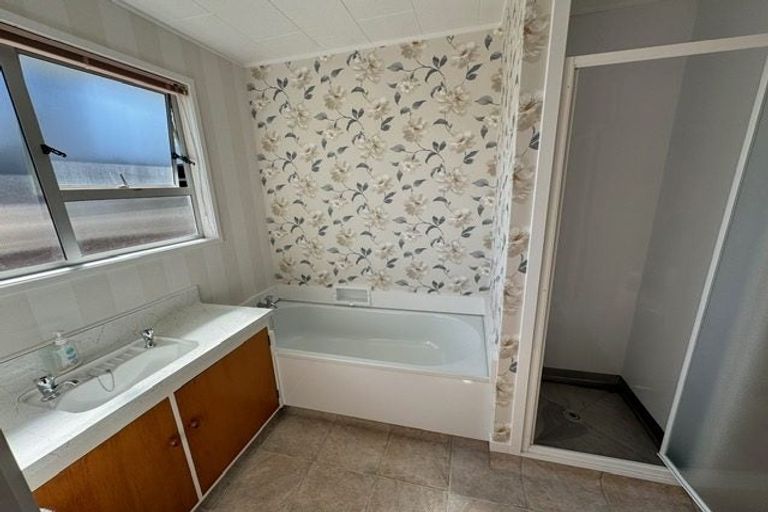 Photo of property in 18 Moorhouse Street, Taradale, Napier, 4112