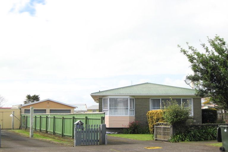 Photo of property in 4 Short Street, Waitara, 4320