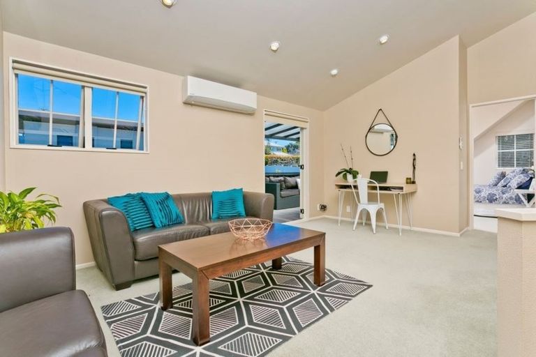 Photo of property in 2/48 Onepoto Road, Hauraki, Auckland, 0622