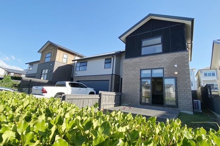 Photo of property in 4 Hirimate Place, Flat Bush, Auckland, 2019