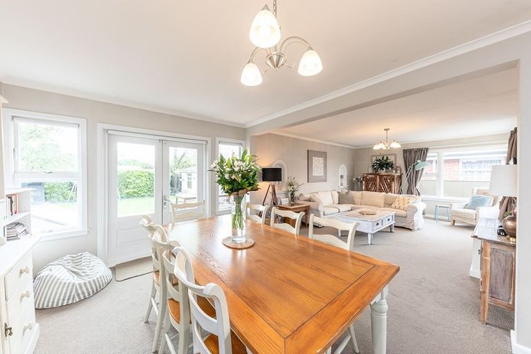 Photo of property in 21 Greenwood Close, Mairehau, Christchurch, 8013