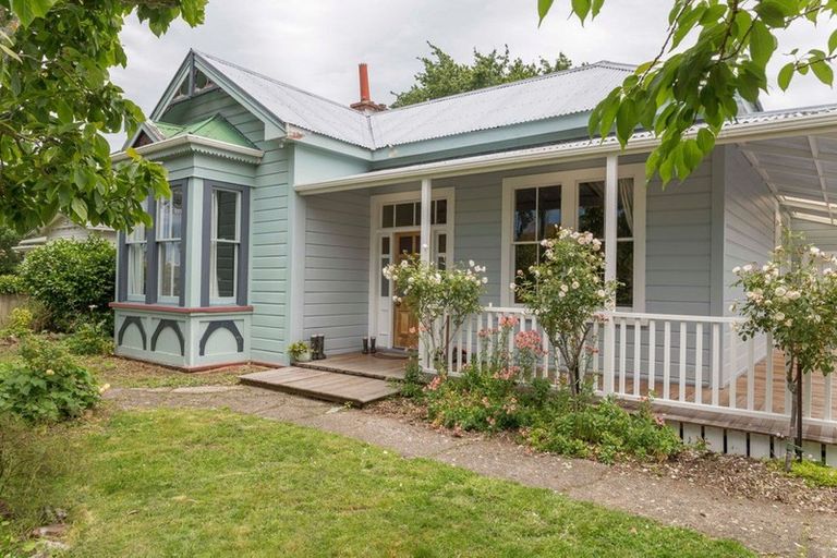 Photo of property in 11 Edward Street, Dannevirke, 4930