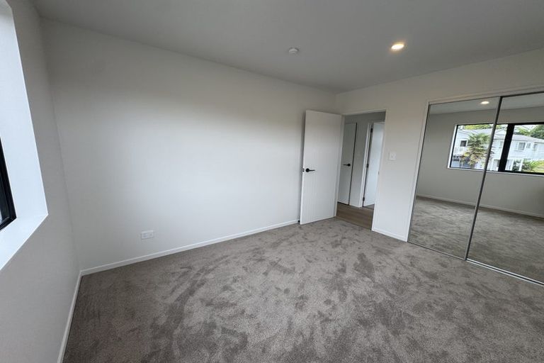Photo of property in 3a Newstead Avenue, Browns Bay, Auckland, 0632