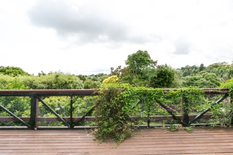 Photo of property in 23 Tauroa Road, Havelock North, 4130