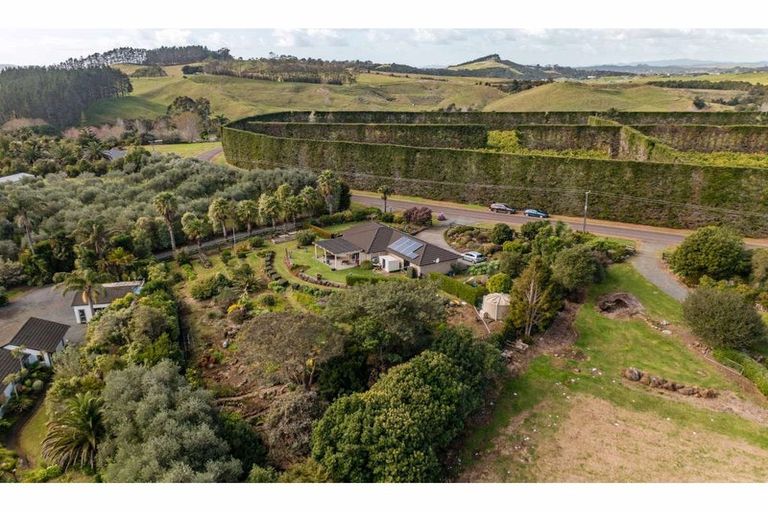 Photo of property in 98 River Drive, Kerikeri, 0294