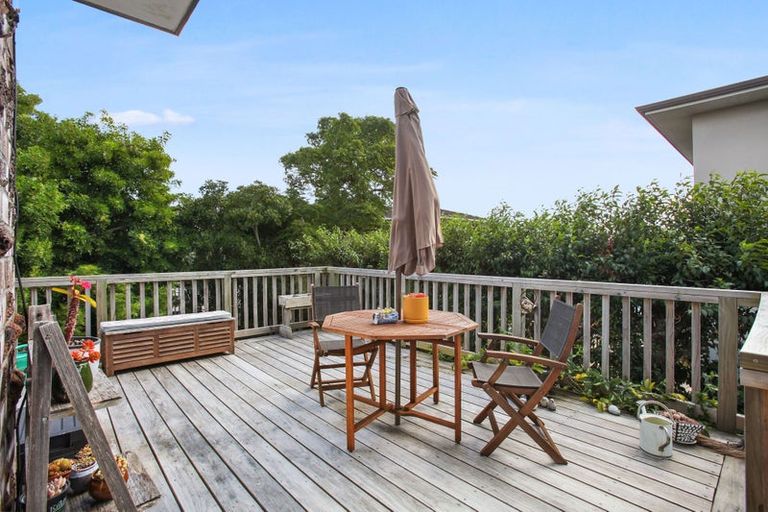 Photo of property in 45 Pigeon Mountain Road, Half Moon Bay, Auckland, 2012