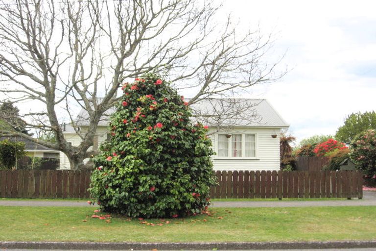 Photo of property in 11 Corlett Street, Utuhina, Rotorua, 3015