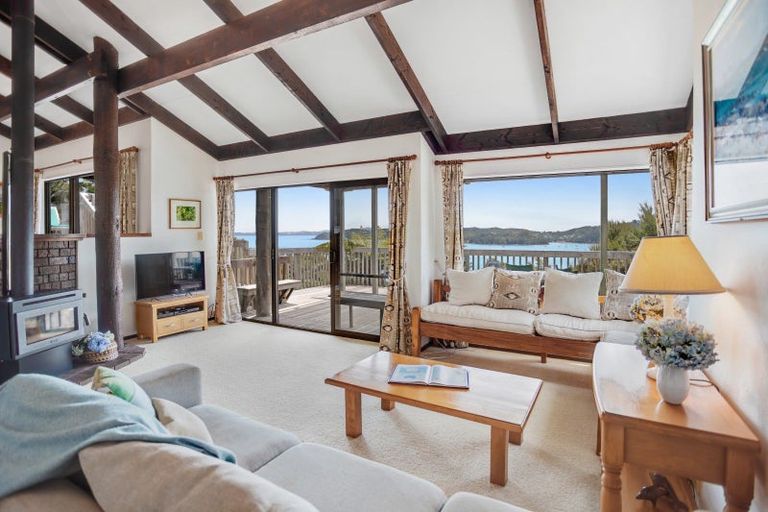 Photo of property in 22 Gilbert Mair Rise, Russell, 0272