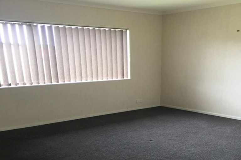 Photo of property in 28 Richfield Crescent, Westgate, Auckland, 0614