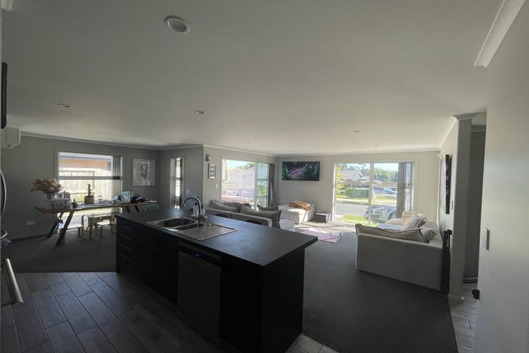 Photo of property in 11 Trans Tasman Way, Pyes Pa, Tauranga, 3112