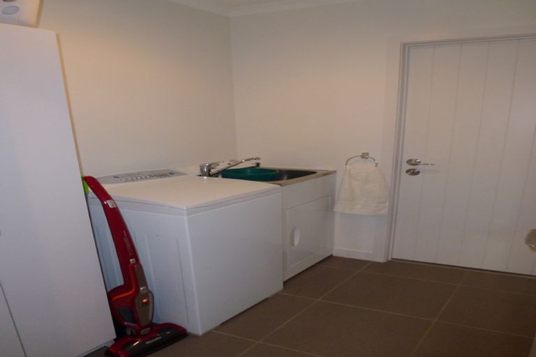 Photo of property in 8 Quail Close, Alexandra, 9320