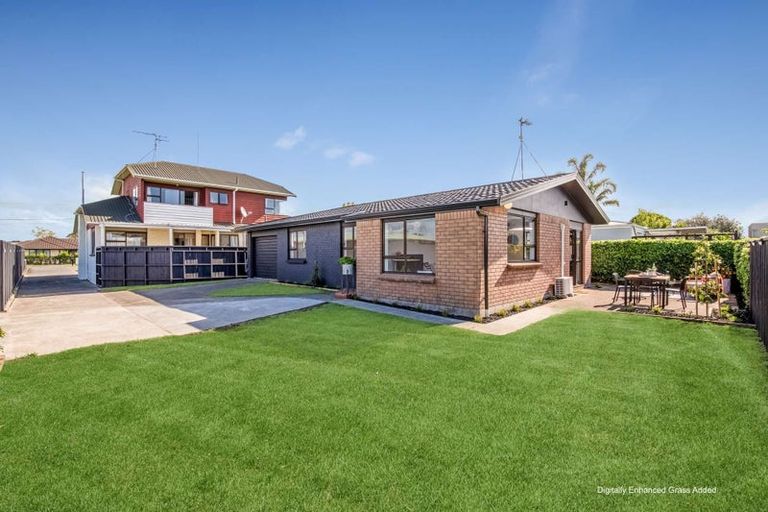 Photo of property in 207b Ngatai Road, Otumoetai, Tauranga, 3110