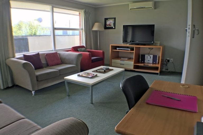 Photo of property in 2/94 Charles Street, Waltham, Christchurch, 8011