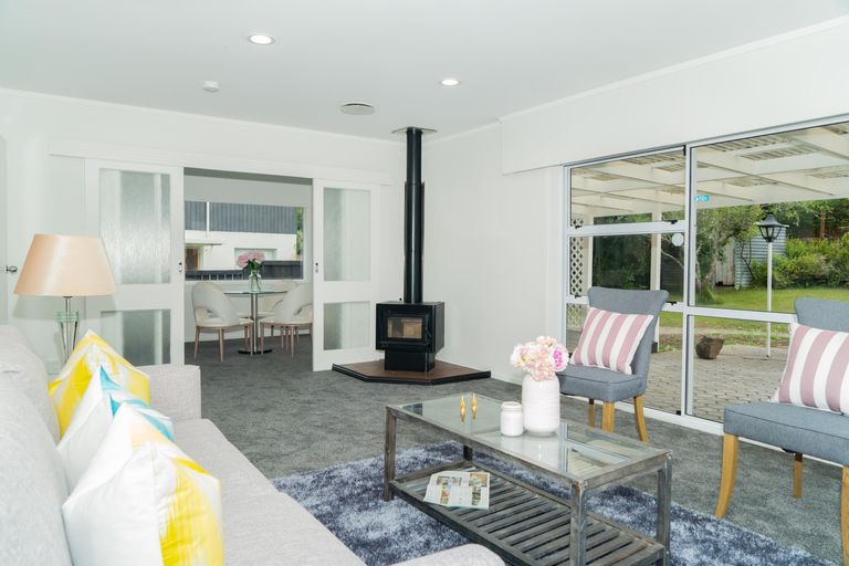 Photo of property in 41 Lawrence Crescent, Hillpark, Auckland, 2102