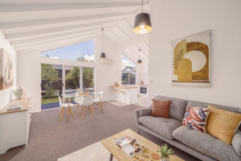 Photo of property in 1/20b Hillsborough Terrace, Hillsborough, Christchurch, 8022