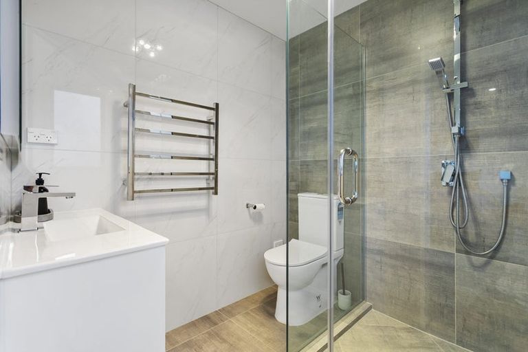 Photo of property in 74b Mckenzie Road, Mangere Bridge, Auckland, 2022