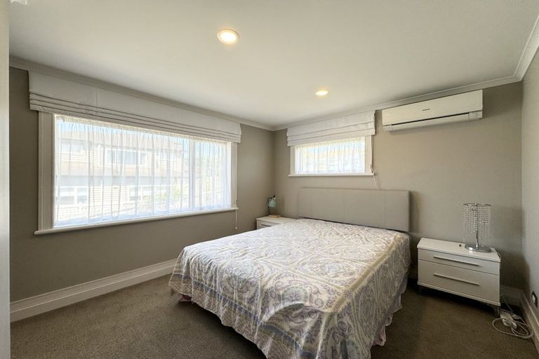 Photo of property in 8 Mural Place, Greenhithe, Auckland, 0632