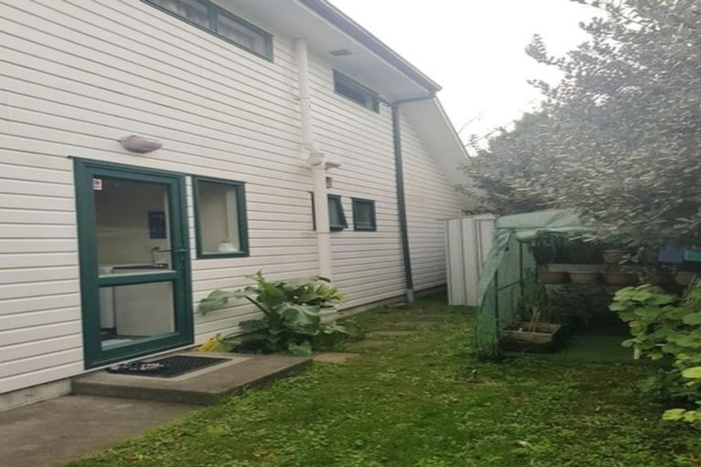 Photo of property in 15a Taradale Road, Marewa, Napier, 4110