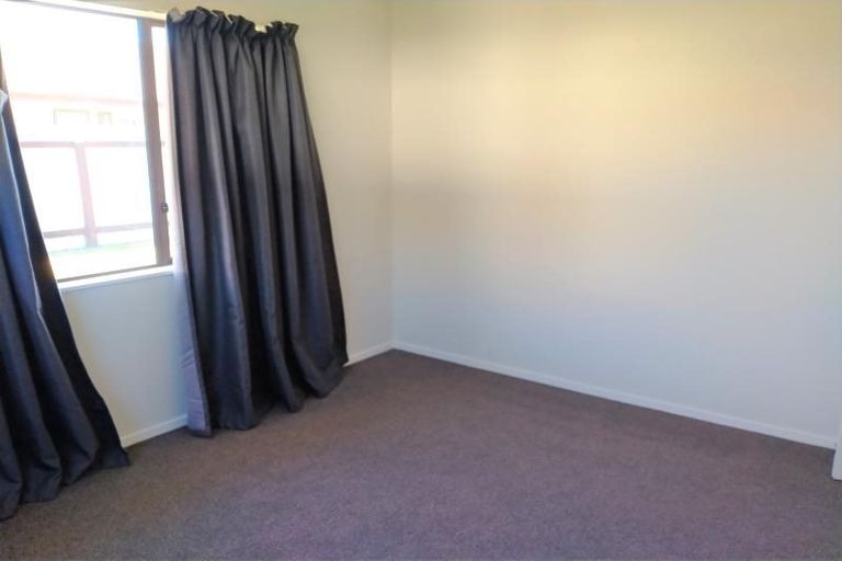Photo of property in 2/12 Beveridge Place, Greenmeadows, Napier, 4112
