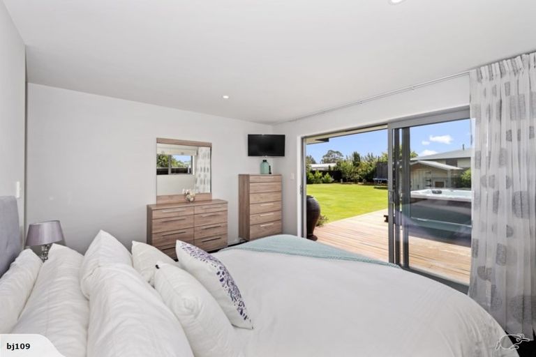 Photo of property in 32 Royston Common, West Melton, 7618