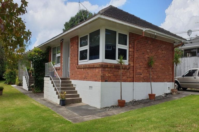 Photo of property in 1/14a Fenwick Avenue, Milford, Auckland, 0620
