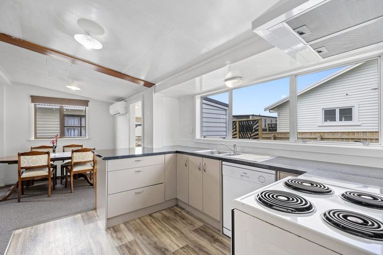 Photo of property in 11 French Street, Moturoa, New Plymouth, 4310