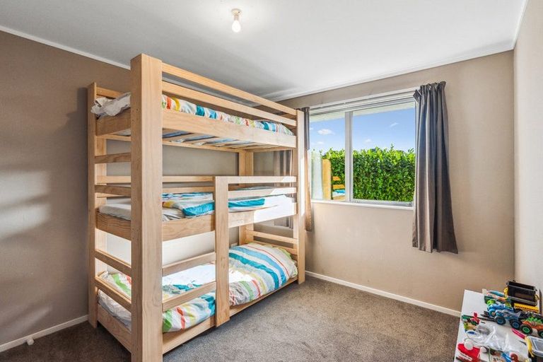 Photo of property in 7 Eruini Street, Waikanae Beach, Waikanae, 5036