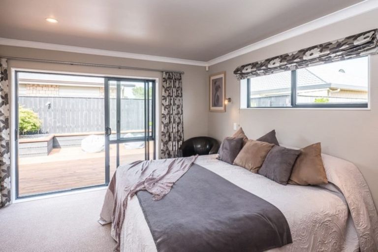 Photo of property in 6 Trusham Court, Paraparaumu, 5032