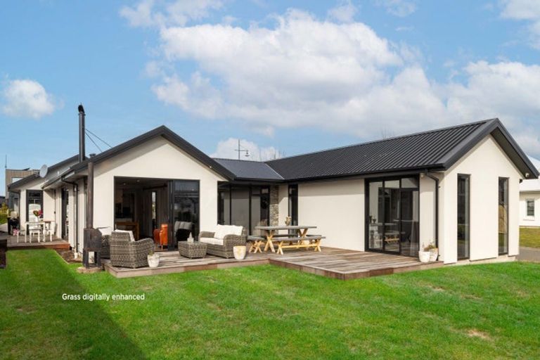 Photo of property in 18 The Esplanade, Pegasus, 7612