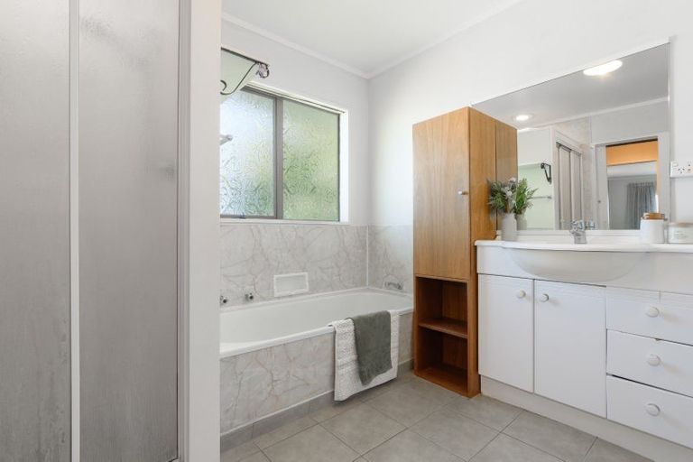 Photo of property in 12 Sylvania Drive, Matua, Tauranga, 3110