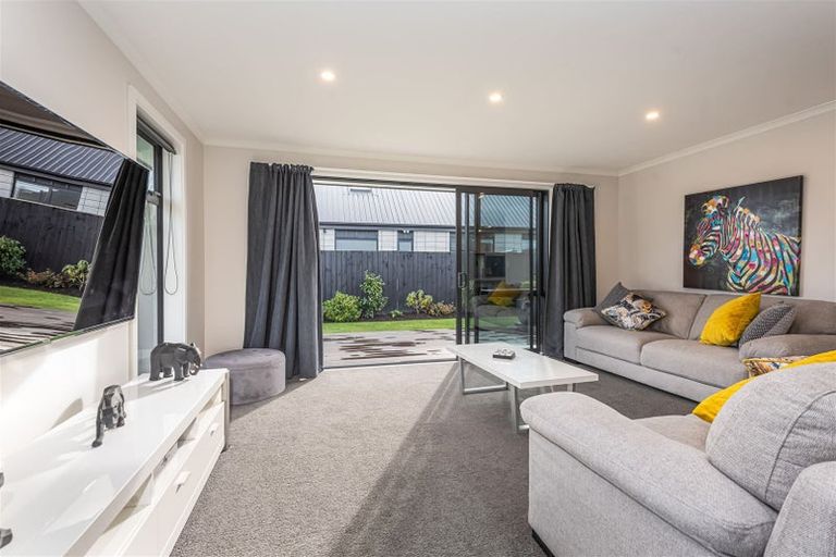 Photo of property in 40 Luxembourg Crescent, Halswell, Christchurch, 8025