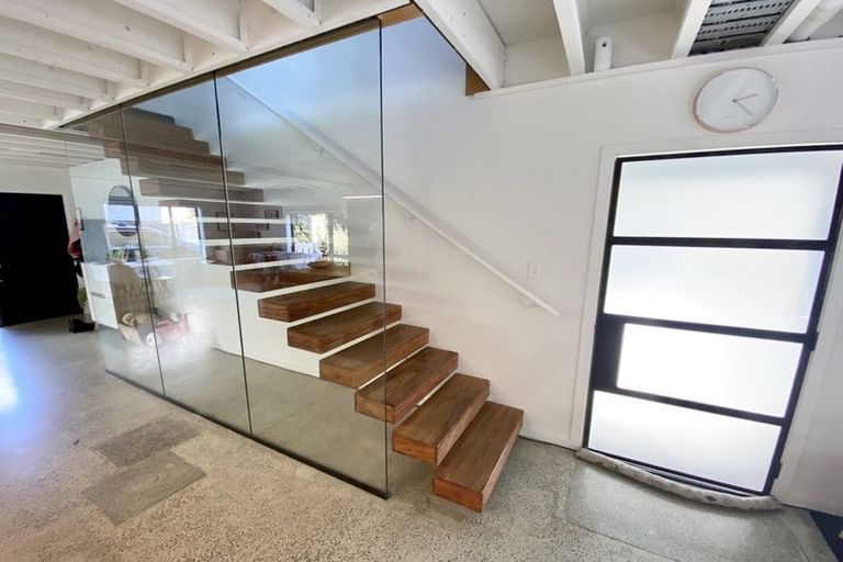 Photo of property in 17 Monte Cassino Place, Birkdale, Auckland, 0626