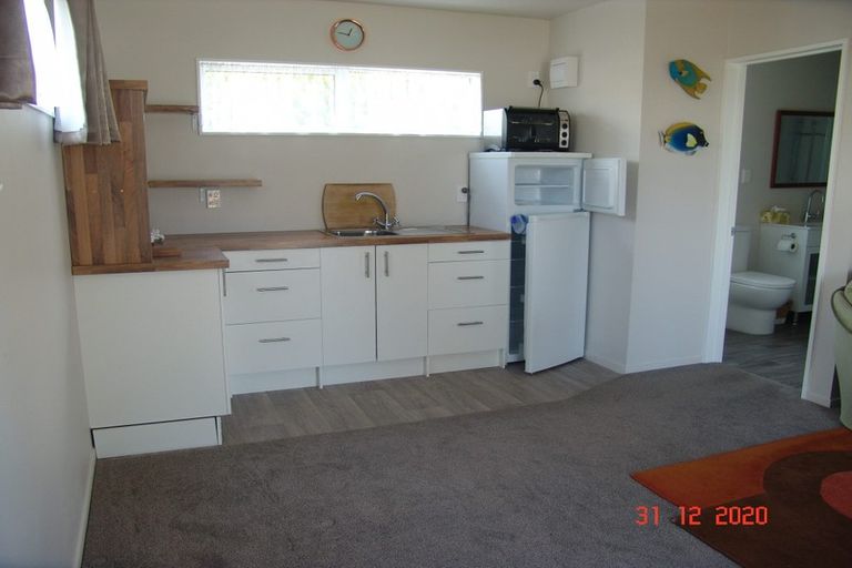 Photo of property in 62 Farquhars Road, Redwood, Christchurch, 8051