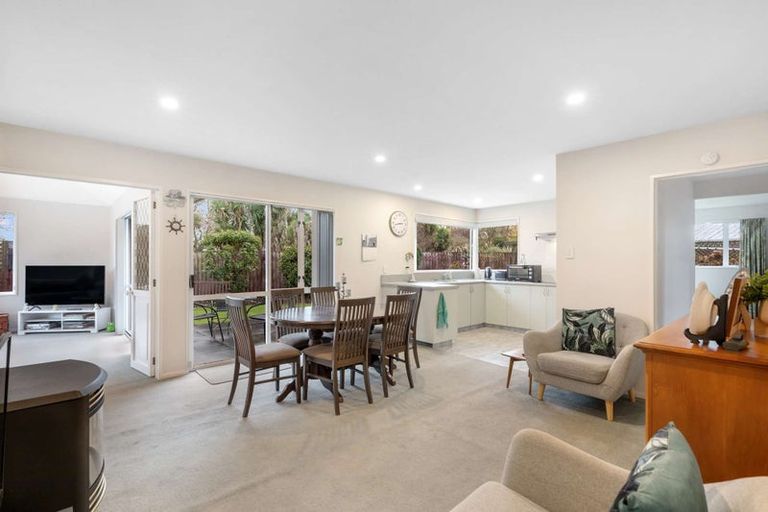 Photo of property in 26 Showgate Avenue, Sockburn, Christchurch, 8042